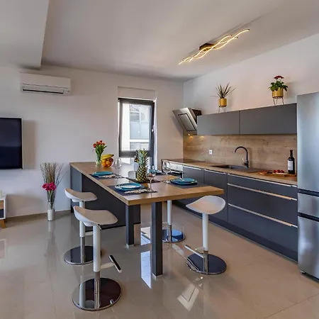 2 Bedroom Beautiful In Apartmán