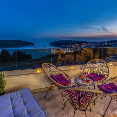 2 Bedroom Beautiful In * Banjole
