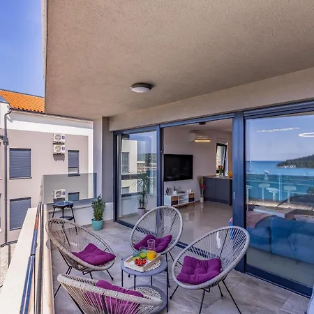 Apartmán 2 Bedroom Beautiful In