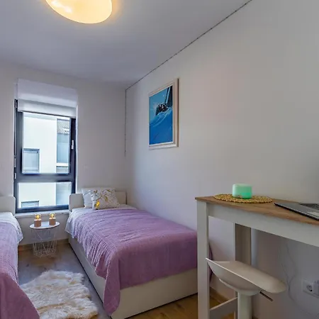 Apartmán 2 Bedroom Beautiful In Banjole
