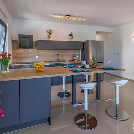 Apartmán 2 Bedroom Beautiful In *